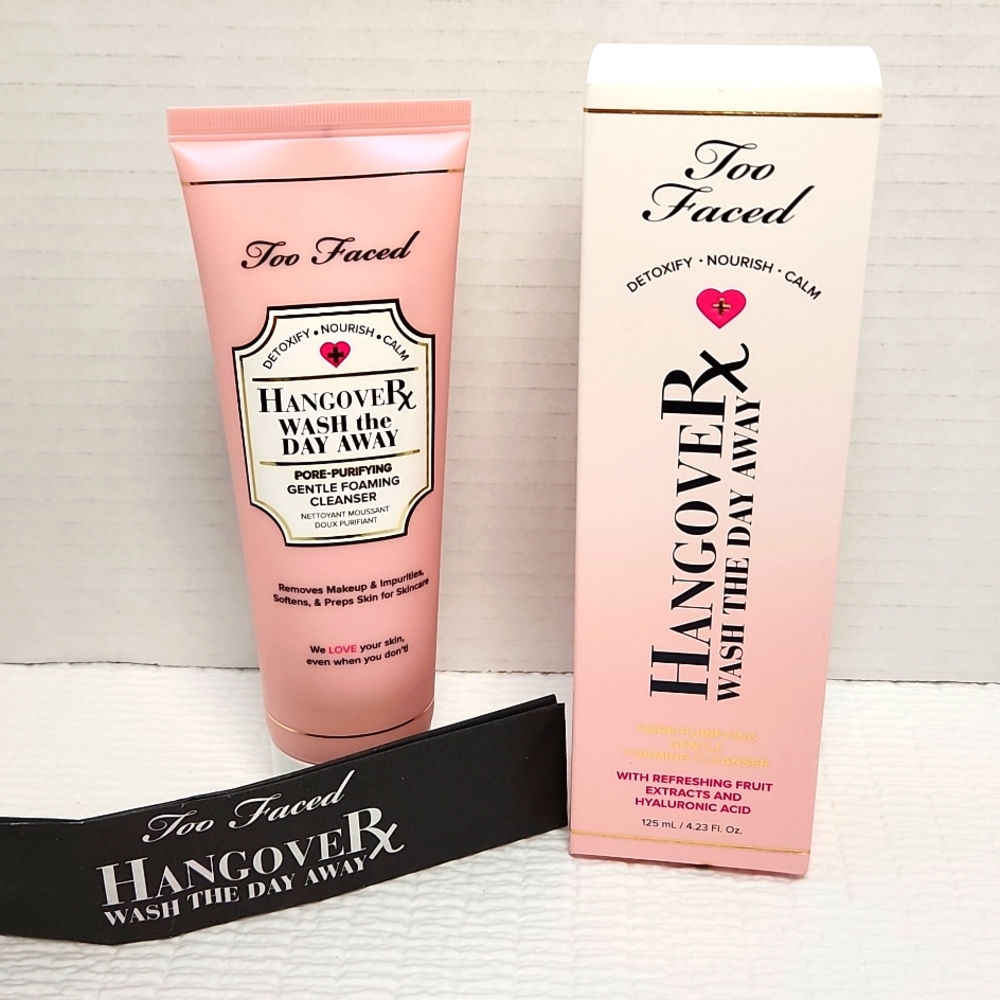 Too Faced HangoveRx Wash the Day Away pore purifying gentle foaming cleanser - Picture 1 of 5